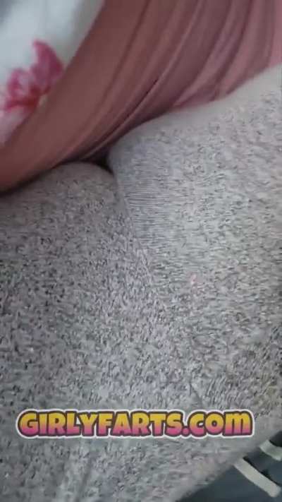 The ultimate girlfriend experience for fart-lovers