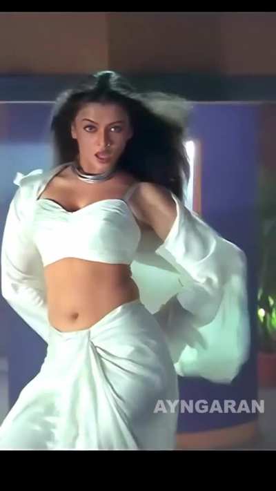 Glamourous and Gorgeous Goddess Aishwarya Rai Bachchan