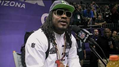 [Throwback] All 5 minutes and 27 seconds of Marshawn Lynch saying “I’m just here so I won’t get fined” at his legendary Super Bowl XLIX Media Day Interview