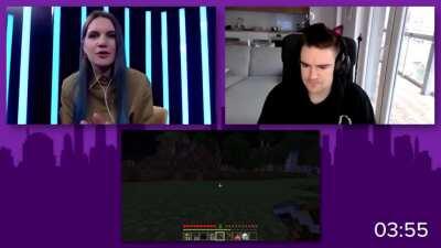 Kai per Zoom pamokas apsimeti, kad įdėmiai klausaisi mokytojos