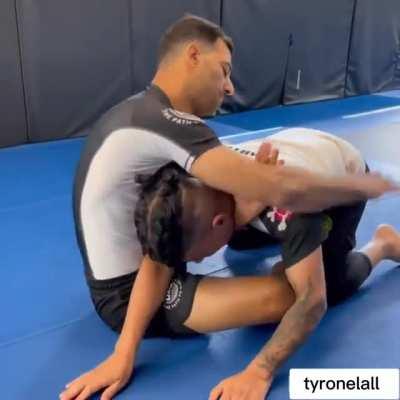 What do you call this choke?