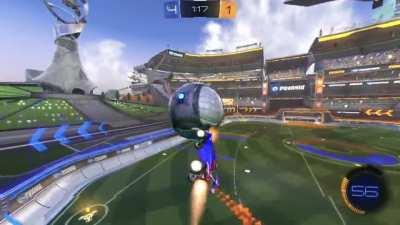 Kuxir pinch from own backboard