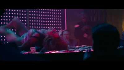 JENNIFER LOPEZ STRIPTEASE