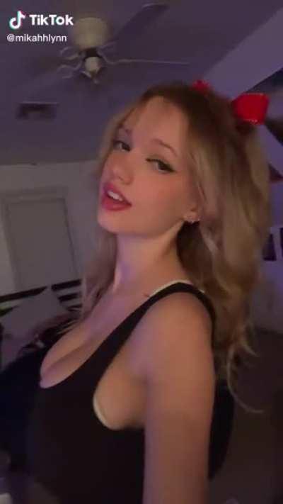 Red bow #1