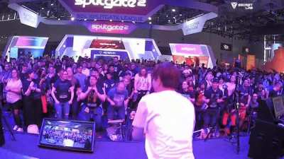 Yoshi P animates everyone do to /squats with him!