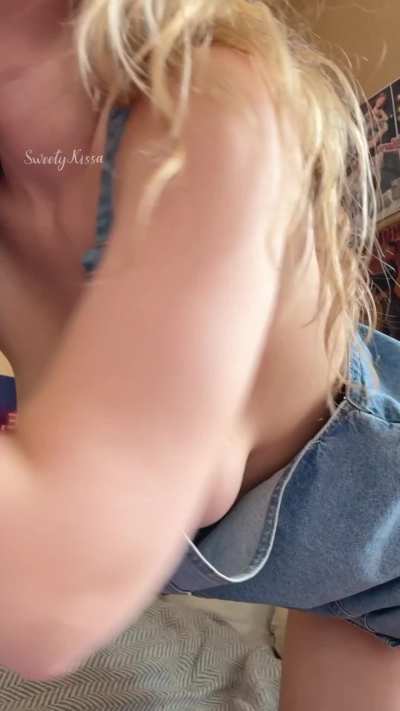 When I wear my overalls with nothing underneath, this happens 😏