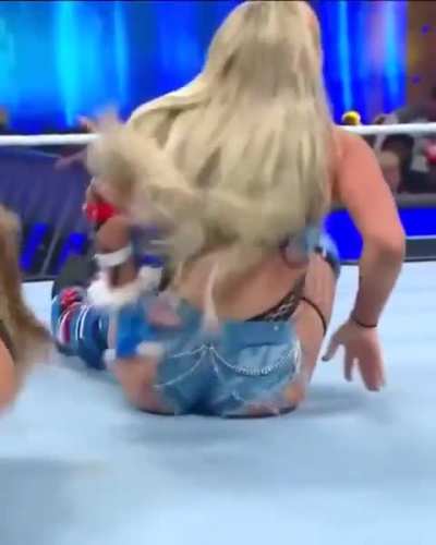 Liv Morgan at SD couple of years ago