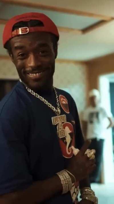 Uzi giving life advice while being high as hell, definitely has me dead