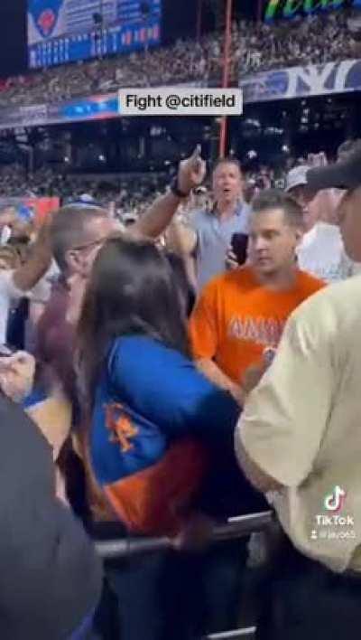 Fight yesterday at Mets vs Yankees game