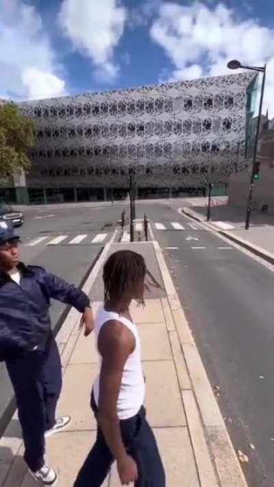 Hahahaha GTA real life 😂😂