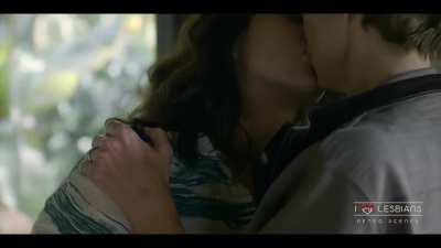 Retro Scenes: Amy Landecker & Melora Hardin - 