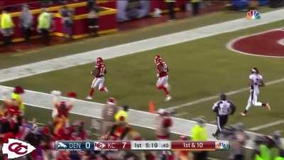 Tyreek Hill is dangerous out of the backfield