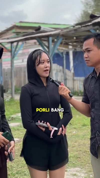 This is a recent viral video on indonesia social media, most of the women said the ideal height for men is 5'7
