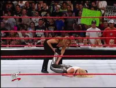Molly Holly defeats Trish Stratus. Something about this type of pin I find especially hot.