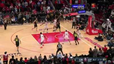 [Highlight] Amen Thompson gets the game defining block on Collin Sexton