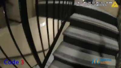 In the heat of the moment, a police officer fights next mode memory and strobe mode.