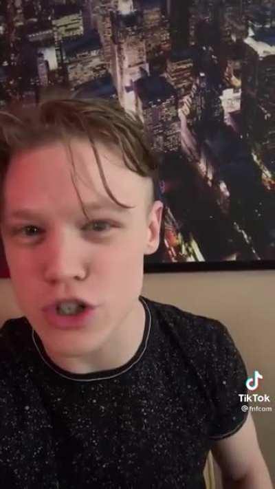 Did you guy know those girls didn’t actually like to play the games? Well DID YOU🤯🤬😡