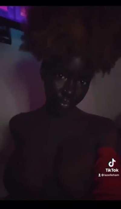 Real Chocolate Queen 🍫🍈🍈🤤😻😍❤️