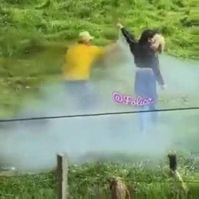 Citadinas de visita en el pueblo