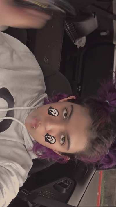 Flashing my tits ♡