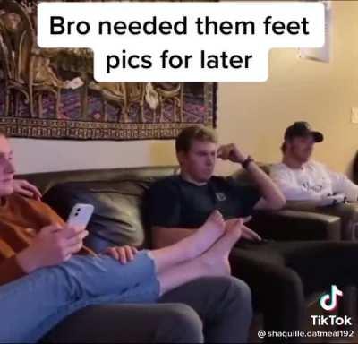 The classic camera flash...