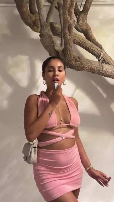 Putting on some lipstick for the club 