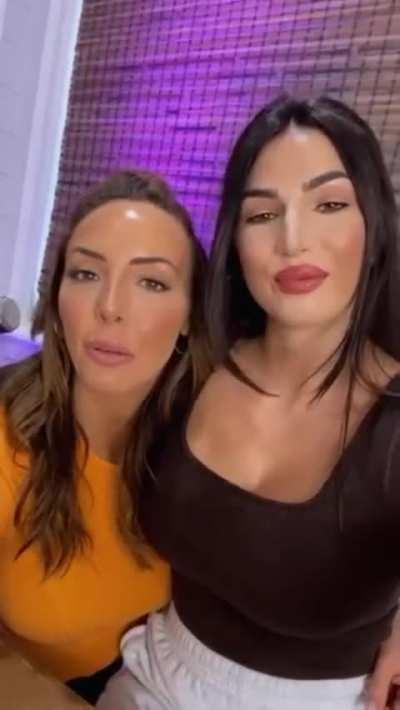 Cassie Lee & Jessica McKay