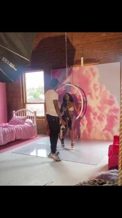 (@alwayspaidperez77)