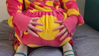 Wishing these were your hands 🥵