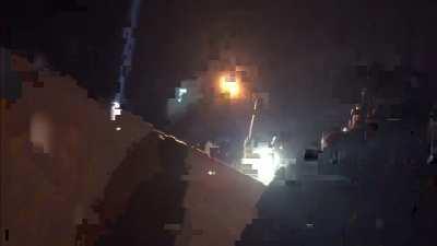 Dan Bilzerian asking a cop for a gun. (2017 Vegas shooting)