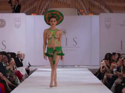 Sharina van der Vliet for Merry Marian at ISIS Fashion awards 2025