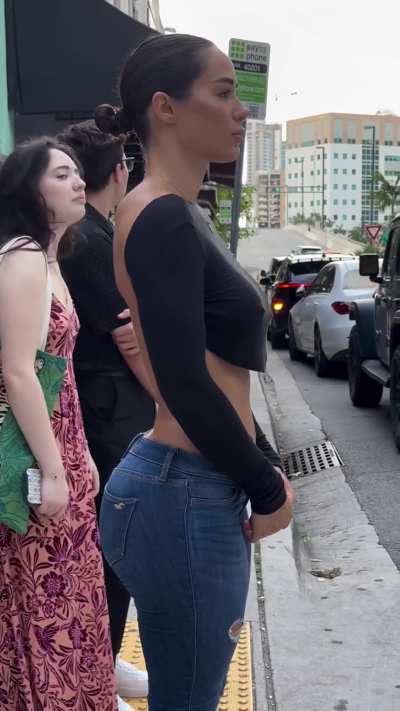 She's a total smokeshow