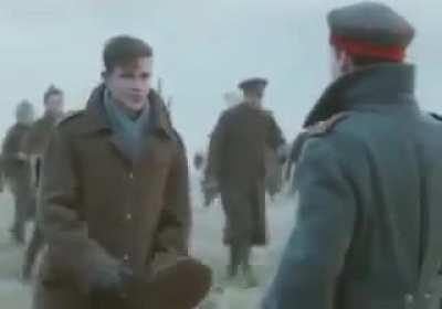 This Christmas advert from a British supermarket picturing the events that happened 105 years ago when they stopped the war for Christmas.