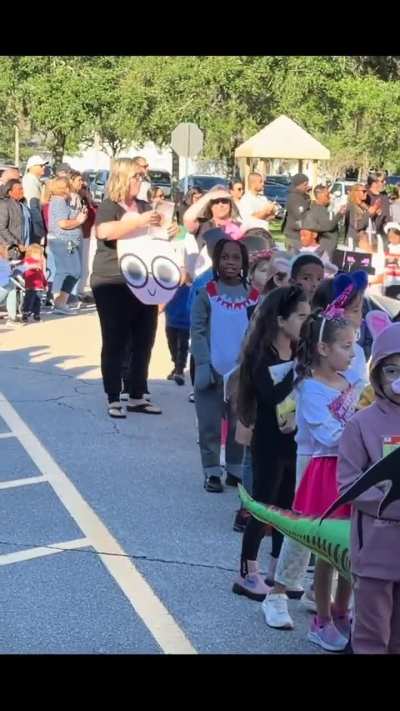 Shout out to the dads who show up!💪🏾💪🏾💪🏾