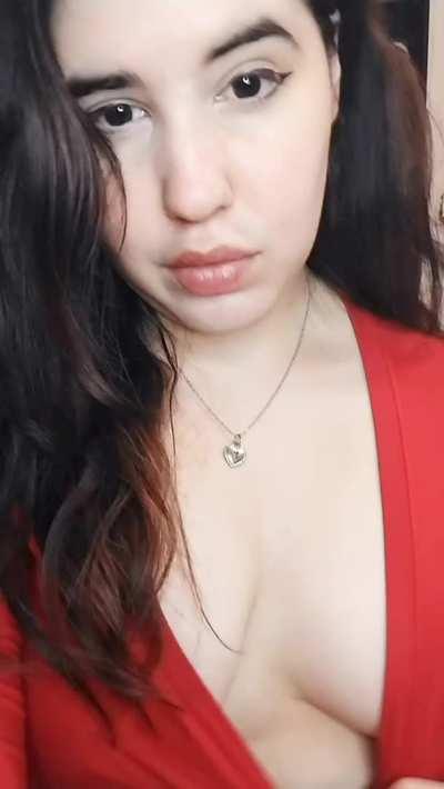 Amateur Brunette Latina 🔥🙈