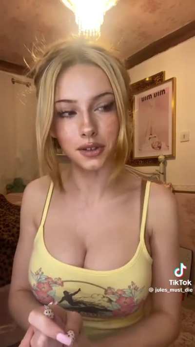 ────୨ৎ────