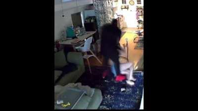 Former NFL player Zac Stacy assaults woman in her home. Also this video gets bad so trigger warning for serious beat down