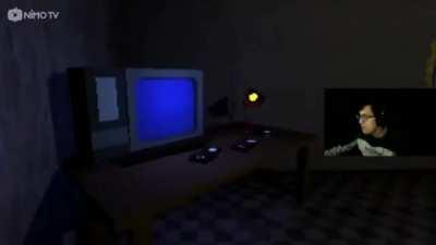 Uriel, evasor del SAT... 🏦💸💰