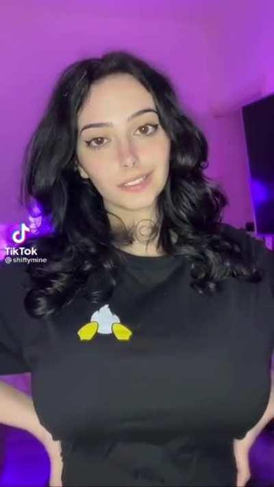 Maid Shifty Givin them a Squeeze.