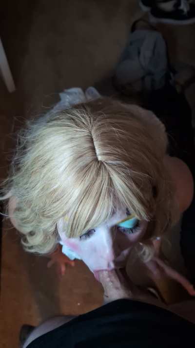 Don't be shy. Use my clown mouth. Just give me all of your cream. 