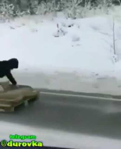 Salting the road in Russia is on another level