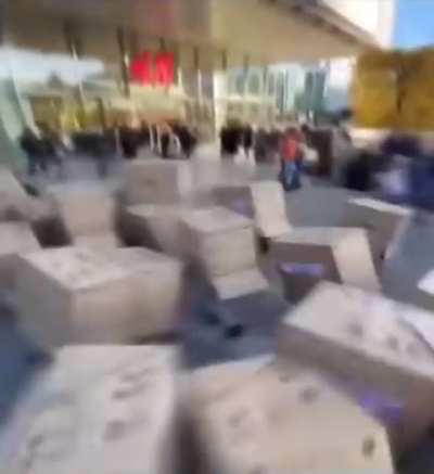 Spy capturing the point