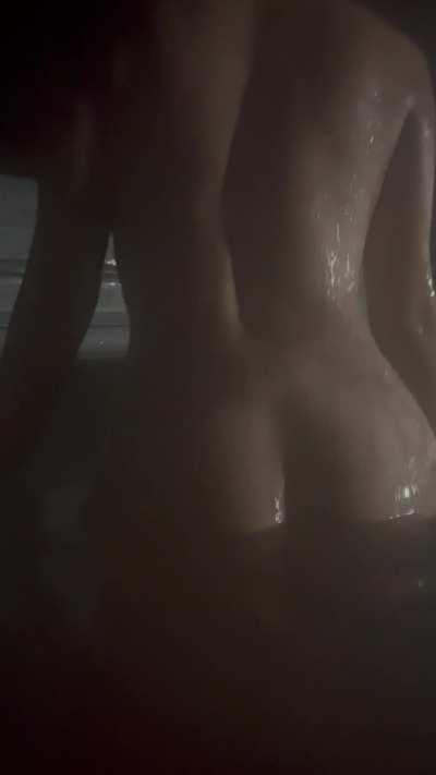 100% petite and wild