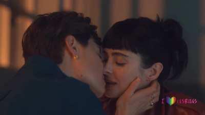 Krysten Ritter & August Winter - 