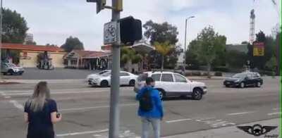 Douchebag tries to make a clean getaway