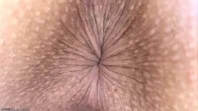 Melisa Mendiny Flexing