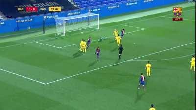 Wonderful buildup move starting from the GK finished by Alex Collado