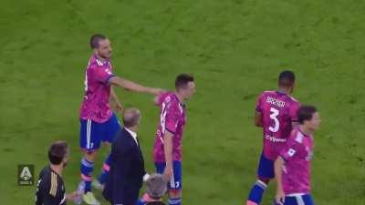 Alguém tem que mostrar isso para os “profissionais” que fazem o mesmo!!