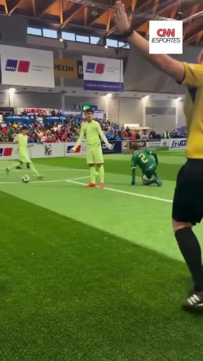 El sub-14 del Palmeiras dando clase de fútbol sudamericano en Alemania.