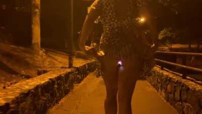 Just shared this full 12 min video on my onlyfans feed. Flashing my plug and masturbating in public with my pink wand...so hot and daring 😋 Enjoy